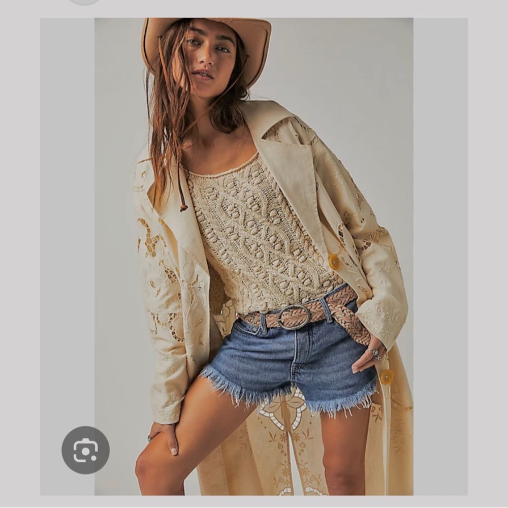 Free People We The Free Raw-Hem High-Waist Button Fly Lightwash Denim Shorts
